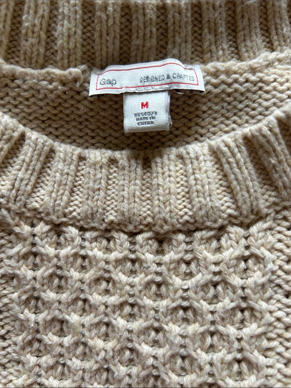 GAP Women's Cream Cable Knit Crewneck Sweater cotton, polyester and wool fabric - Picture 5 of 6
